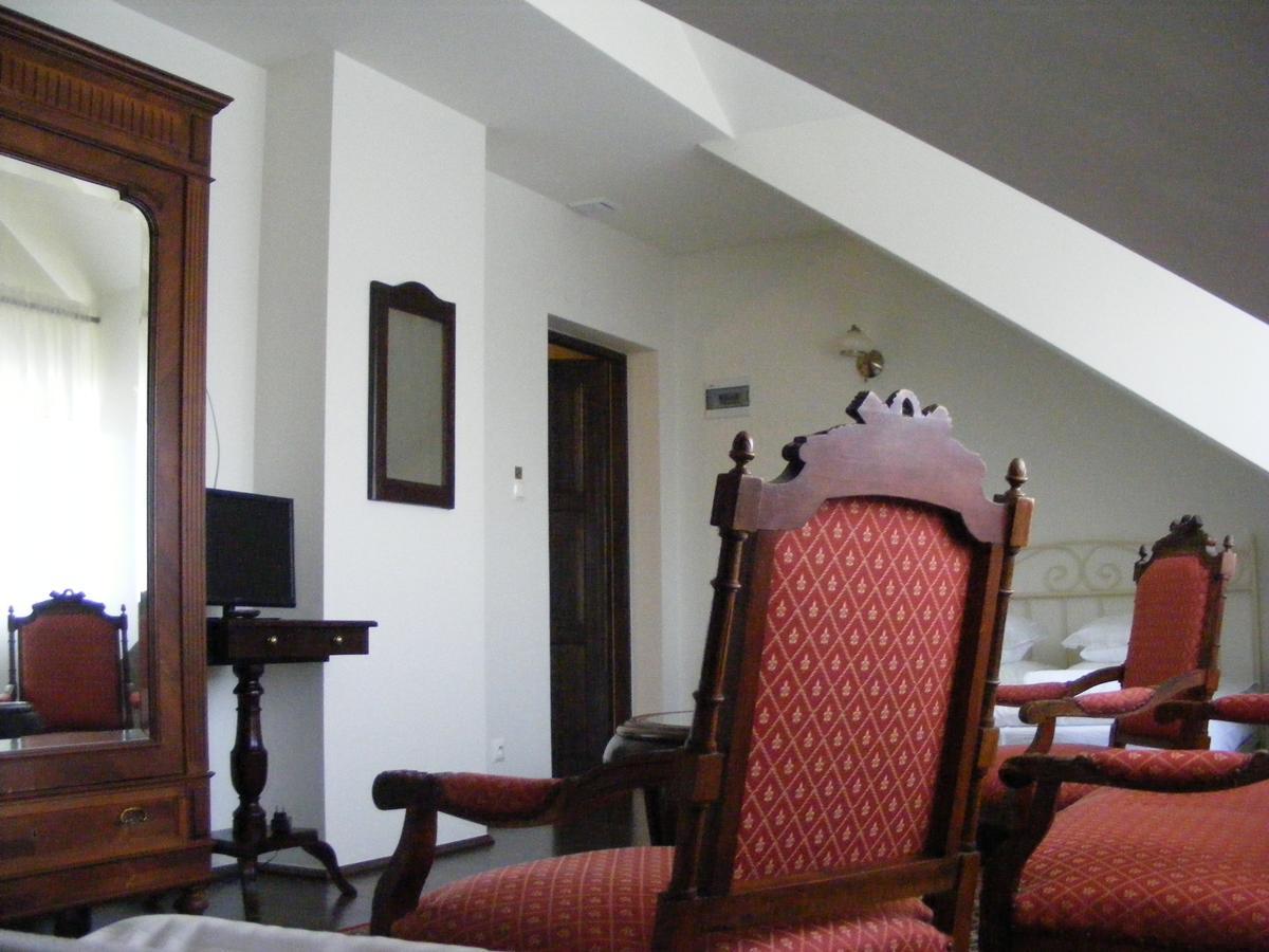 Dworek Lachowicze Grzegorzewice Ngoại thất bức ảnh